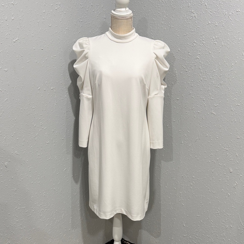 Calvin Klein‎ White Long Sleeve Wedding Dress